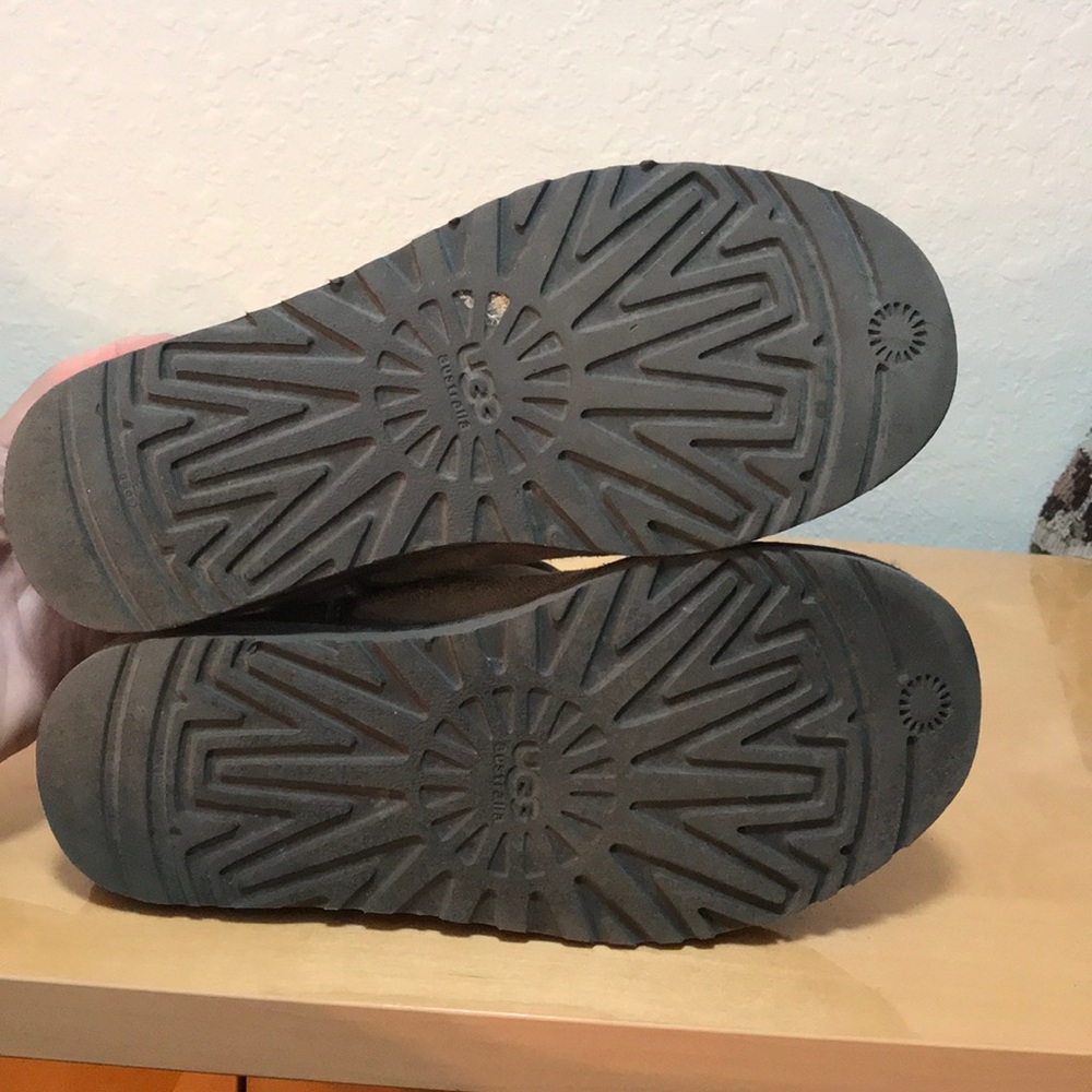 Gray Ankle Uggs - image 3